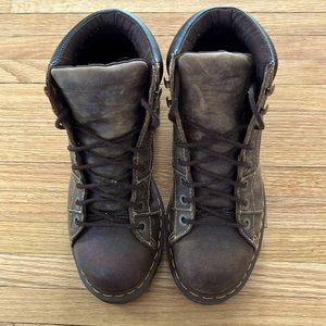 DOC MARTENS Alderton brown leather lace-up chunky boots. Size 9.
